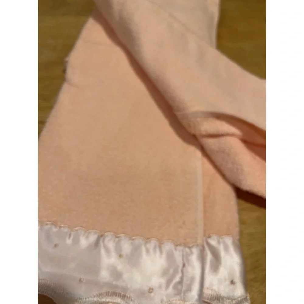 Vtg 3 Pc Cannon Peach Sea Shell Embroidered Bathroom Towel Set‎ Bath/Hand/Wash